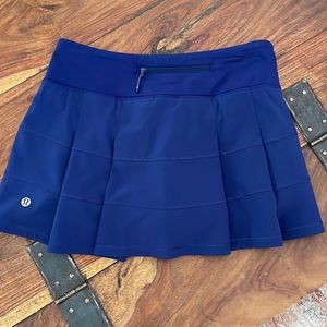 Lululemon Athletic Skirt w/Attached Shorts Sz 4